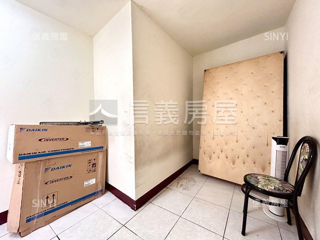 凱旋三路活巷邊間透天房屋室內格局與周邊環境