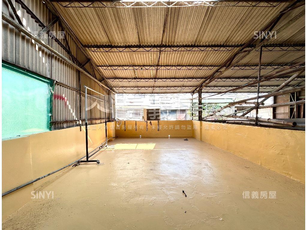 凱旋三路活巷邊間透天房屋室內格局與周邊環境