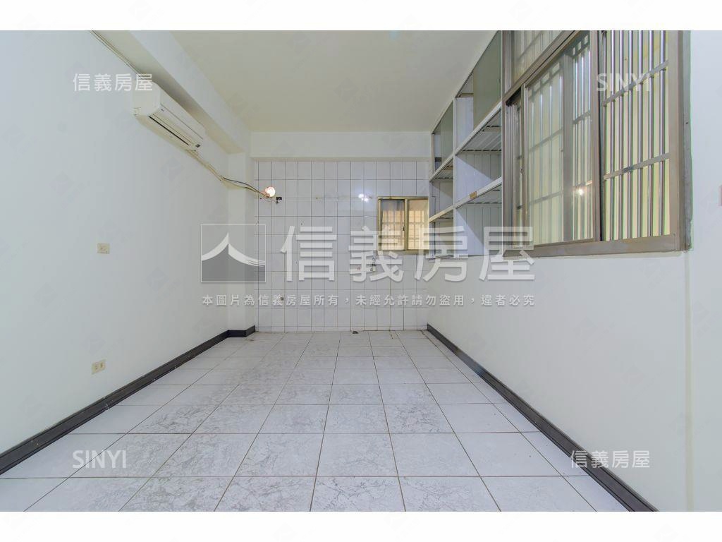 近捷運文心路金透店房屋室內格局與周邊環境