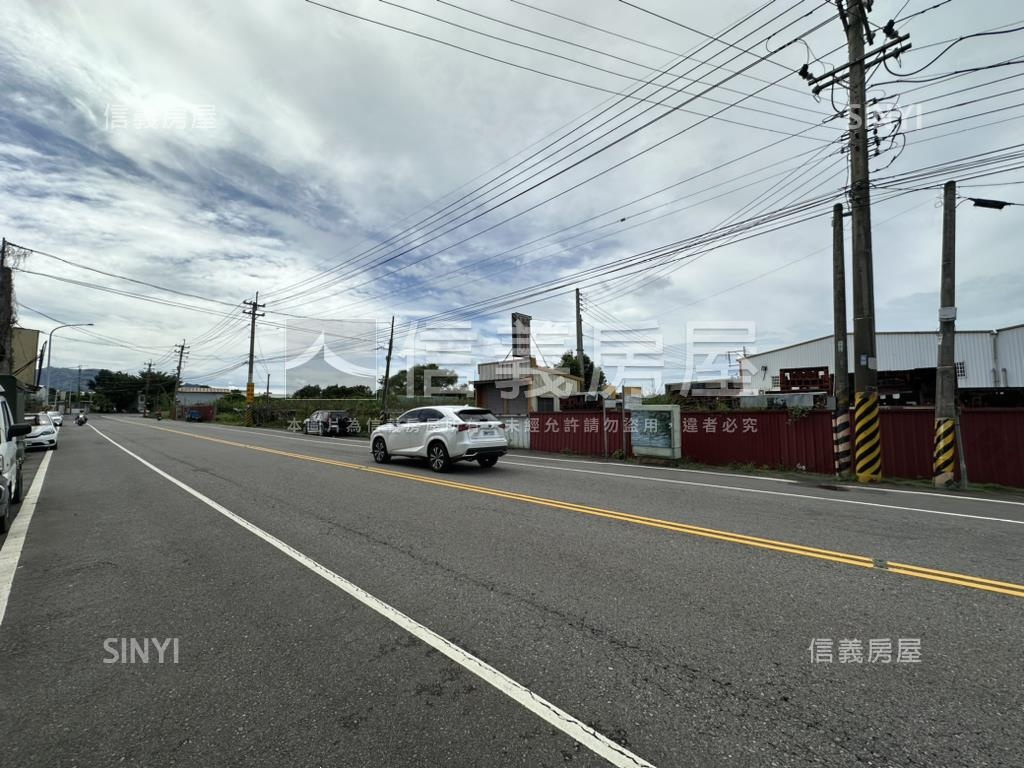 東勢臨東蘭路方正土地房屋室內格局與周邊環境