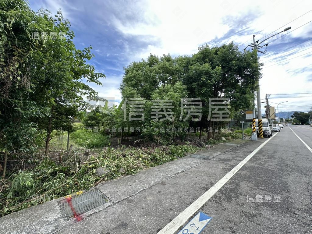 東勢臨東蘭路方正土地房屋室內格局與周邊環境