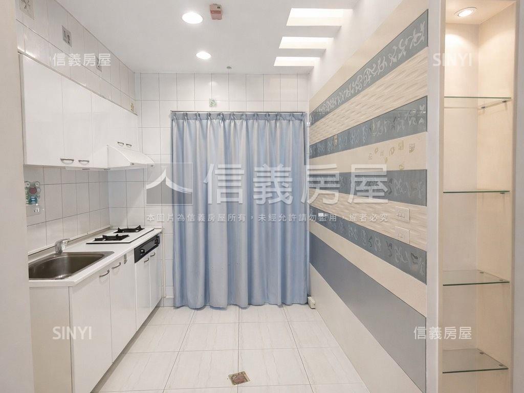 京品集陽台進出美兩房平車房屋室內格局與周邊環境