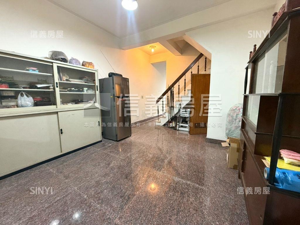 近成大勝利國小透天房屋室內格局與周邊環境