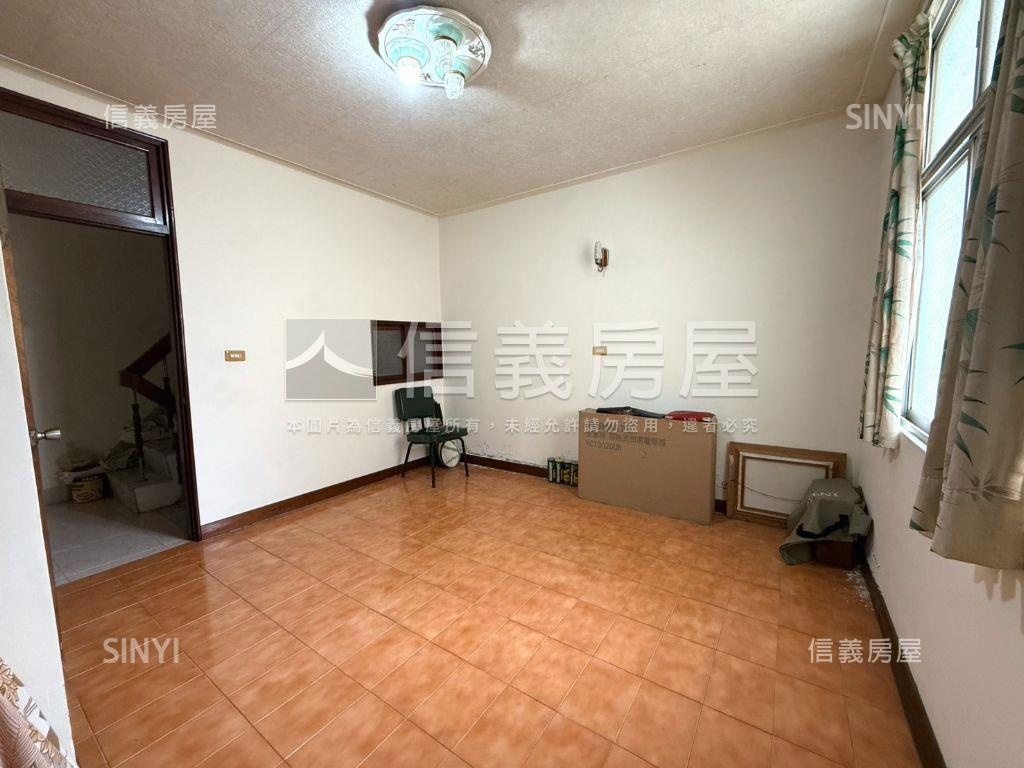 近成大勝利國小透天房屋室內格局與周邊環境