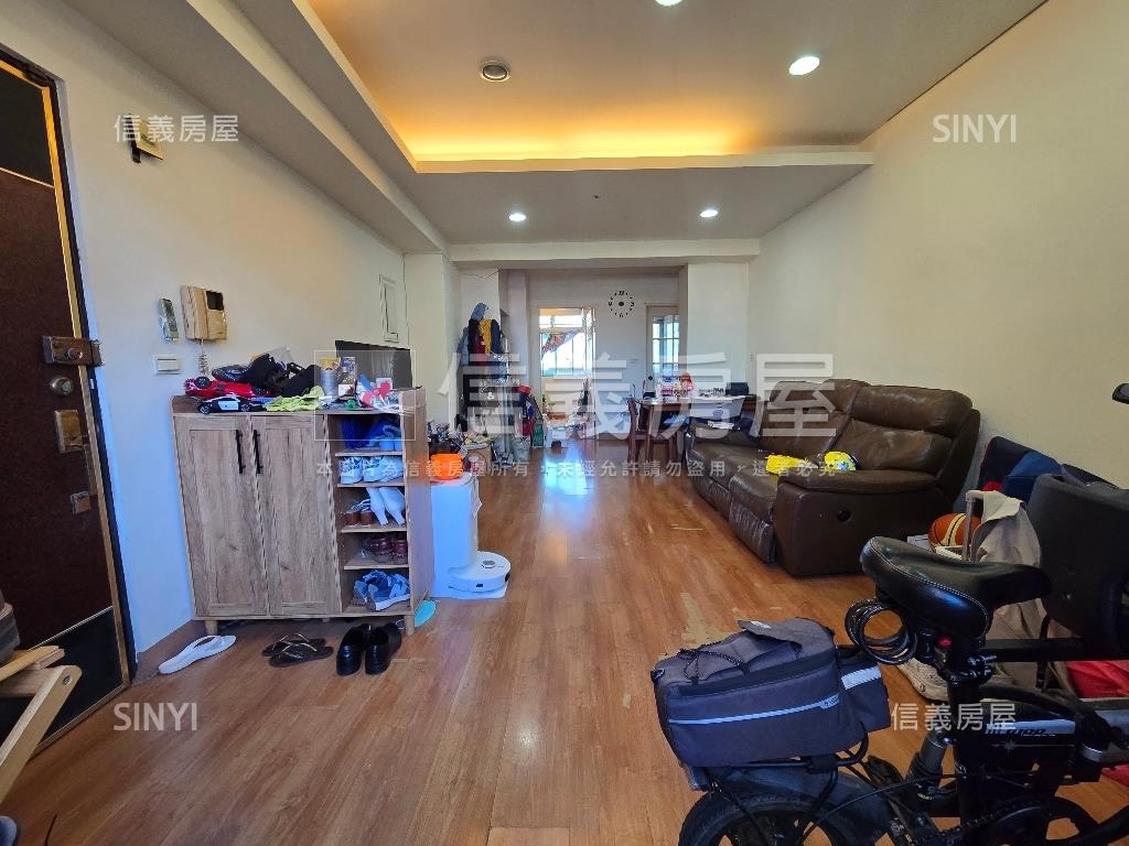 薪傳河景高樓景觀方正三房房屋室內格局與周邊環境