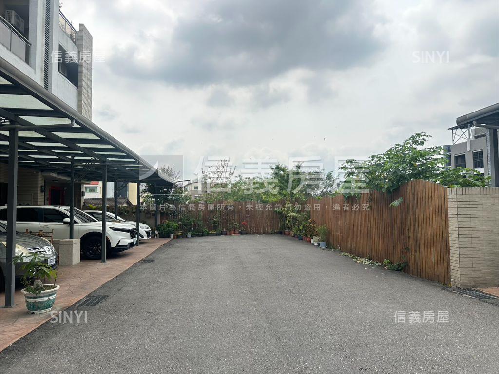 店長推薦！行情價臨路美墅房屋室內格局與周邊環境