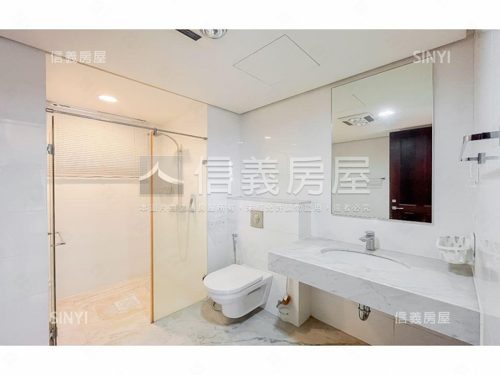 七期朝南擁綠蔭Ｂ１雙車位房屋室內格局與周邊環境