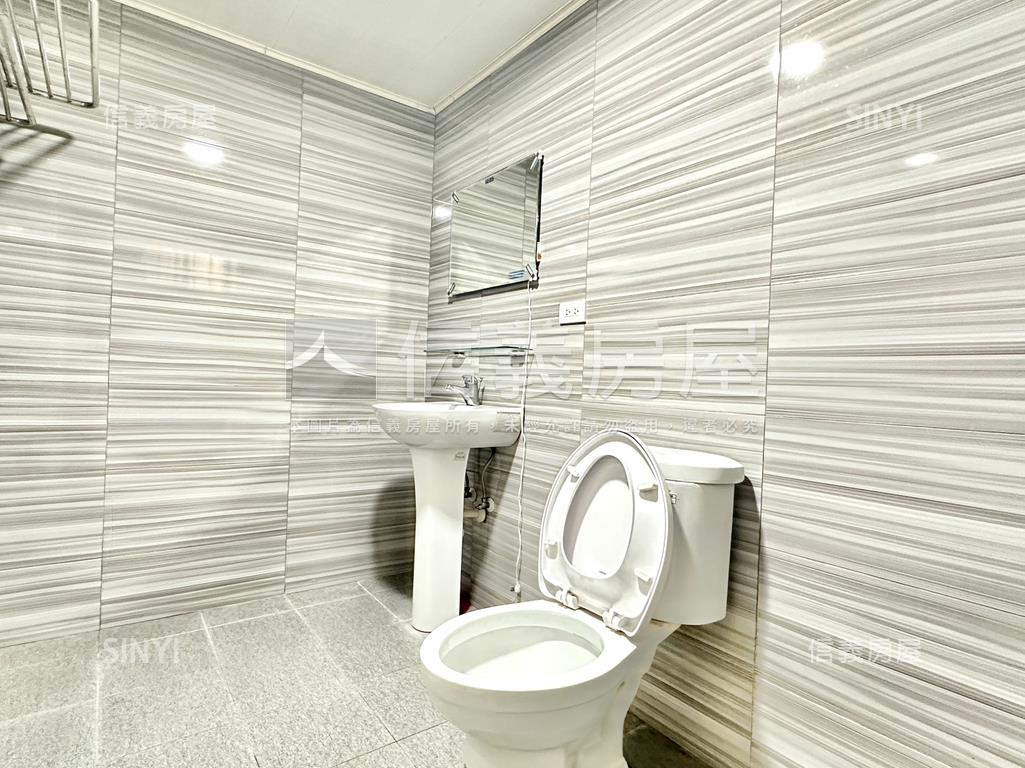 正新生路臨路金透店房屋室內格局與周邊環境