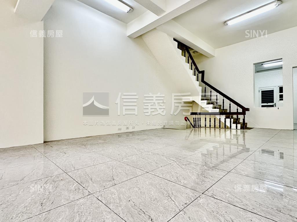 正新生路臨路金透店房屋室內格局與周邊環境