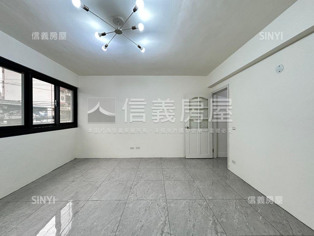 正新生路臨路金透店房屋室內格局與周邊環境