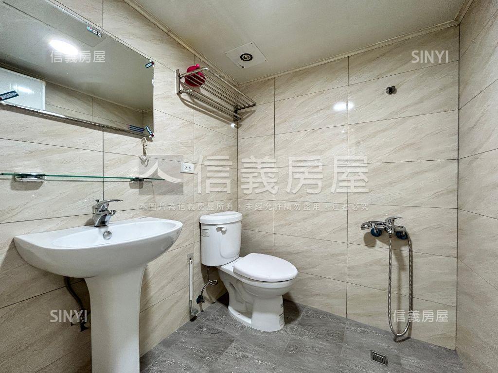 正新生路臨路金透店房屋室內格局與周邊環境