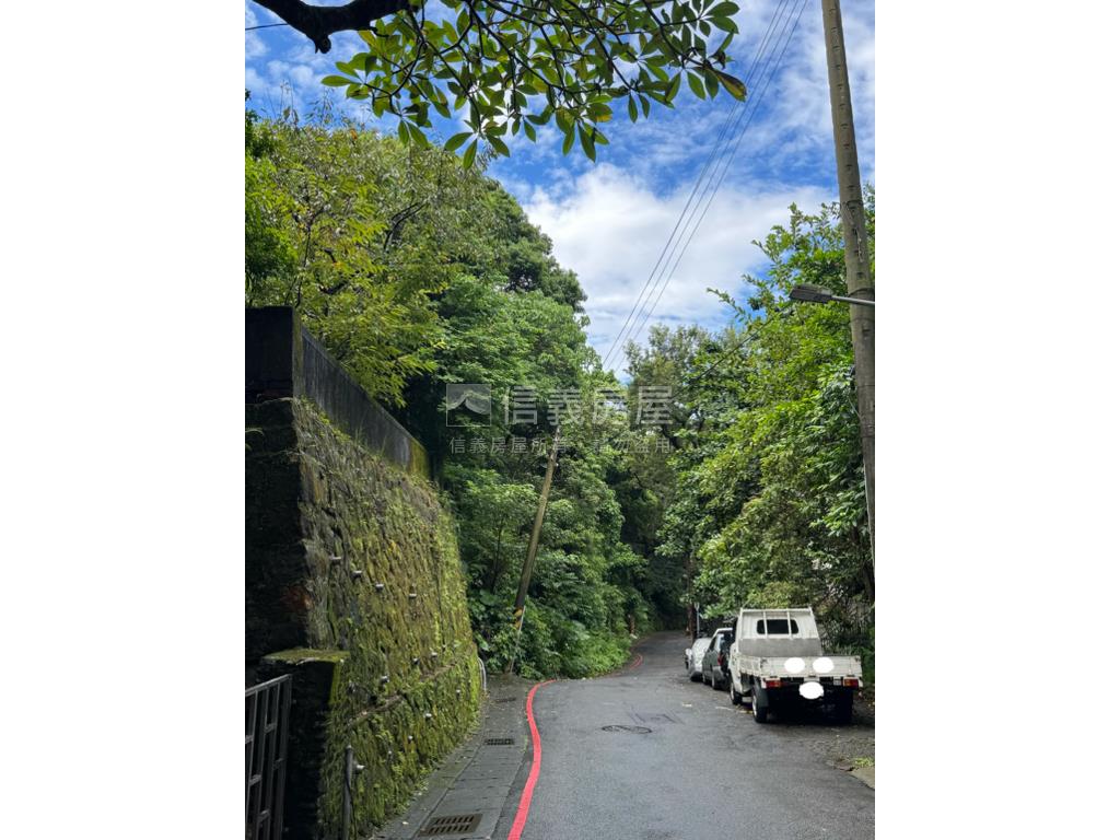 北投溫泉邊間庭院一樓房屋室內格局與周邊環境