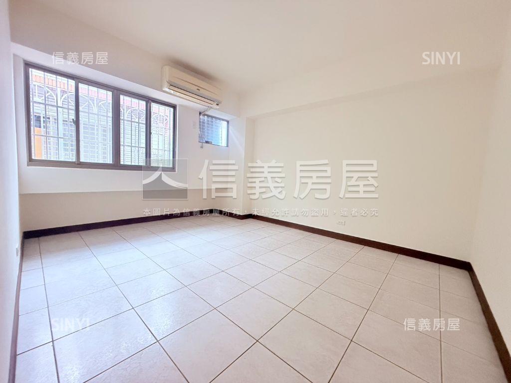 行情！潭子三房車位美視野房屋室內格局與周邊環境