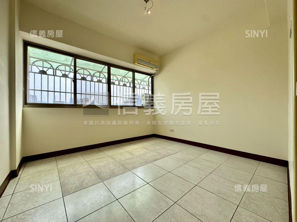 行情！潭子三房車位美視野房屋室內格局與周邊環境