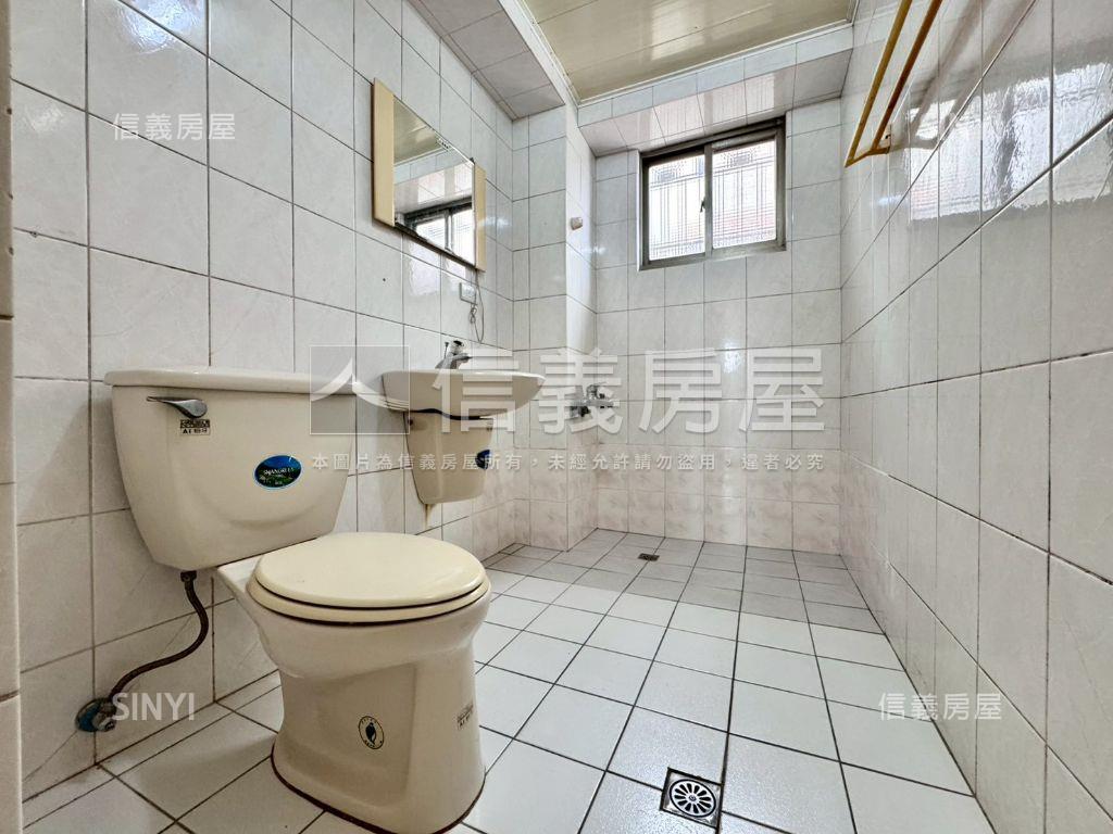 行情！潭子三房車位美視野房屋室內格局與周邊環境