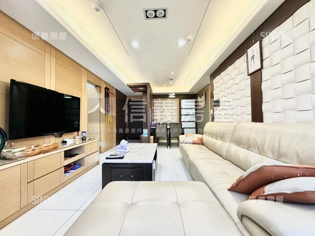 稀有釋出金璽樂曲三房雙車房屋室內格局與周邊環境