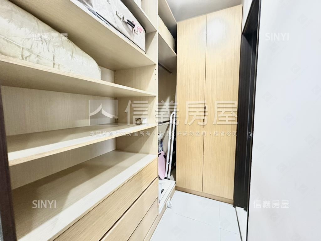 稀有釋出金璽樂曲三房雙車房屋室內格局與周邊環境