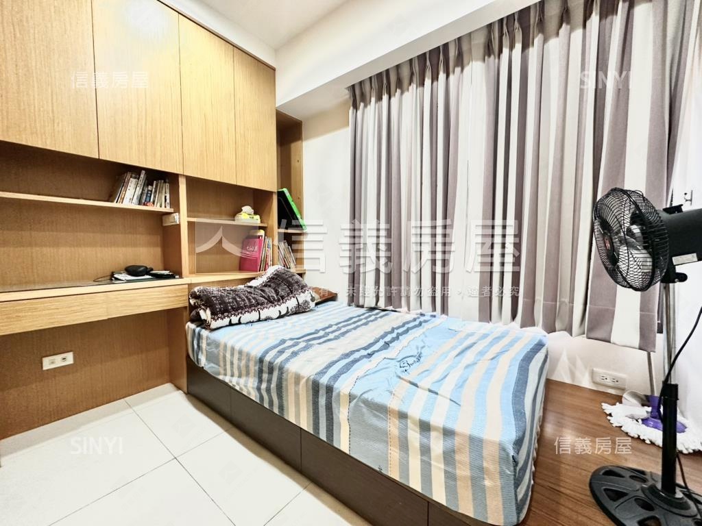 稀有釋出金璽樂曲三房雙車房屋室內格局與周邊環境