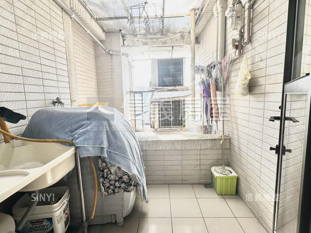 稀有釋出金璽樂曲三房雙車房屋室內格局與周邊環境