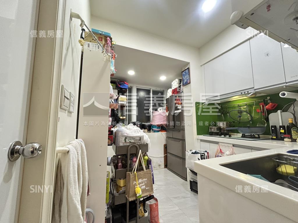 知名社區當鄰居溫馨三房房屋室內格局與周邊環境