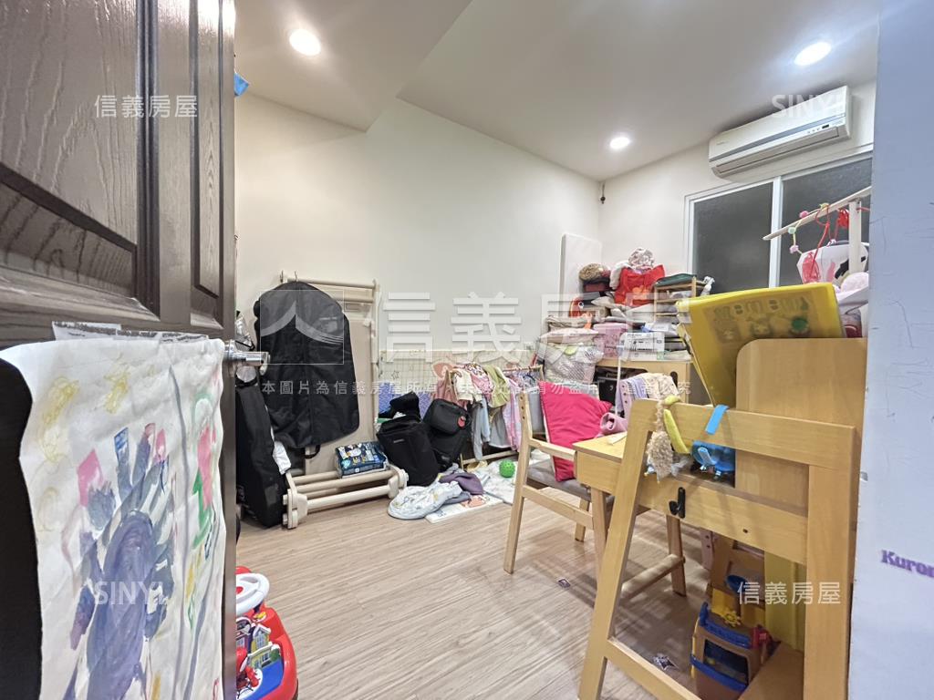 知名社區當鄰居溫馨三房房屋室內格局與周邊環境