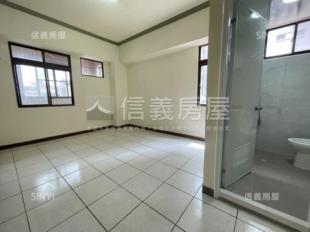 太子向陽樓三房車位房屋室內格局與周邊環境