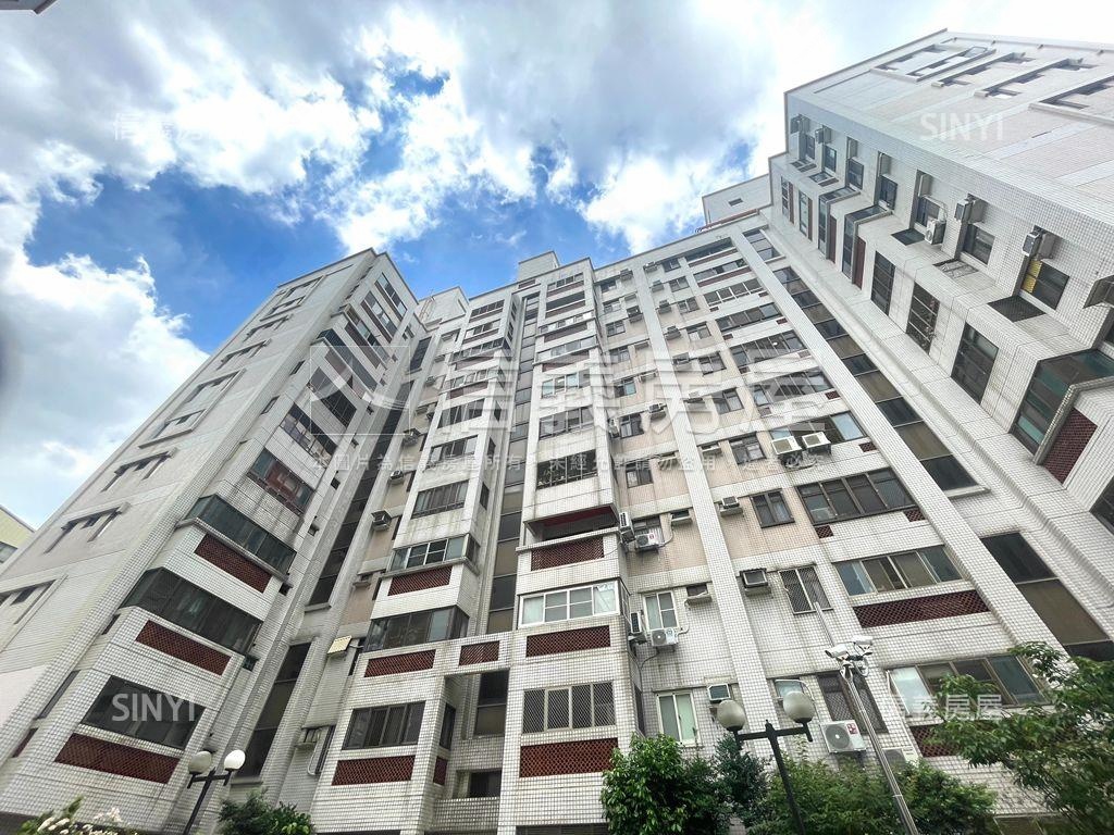 太子向陽樓三房車位房屋室內格局與周邊環境