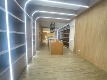 復興微風百貨旁正馬金店面