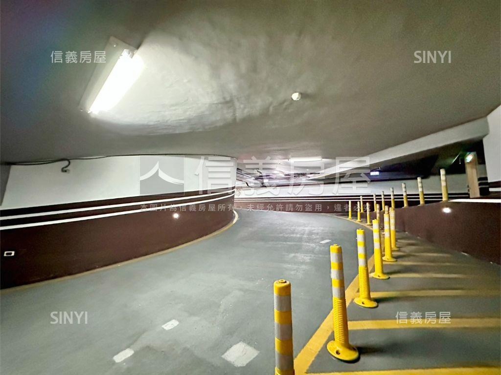 瑞安惟瓦地坡道平面車位房屋室內格局與周邊環境