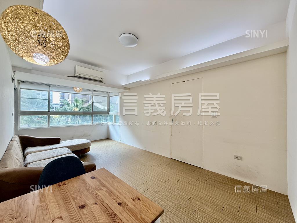 陽光巴里島樹海２房平車房屋室內格局與周邊環境