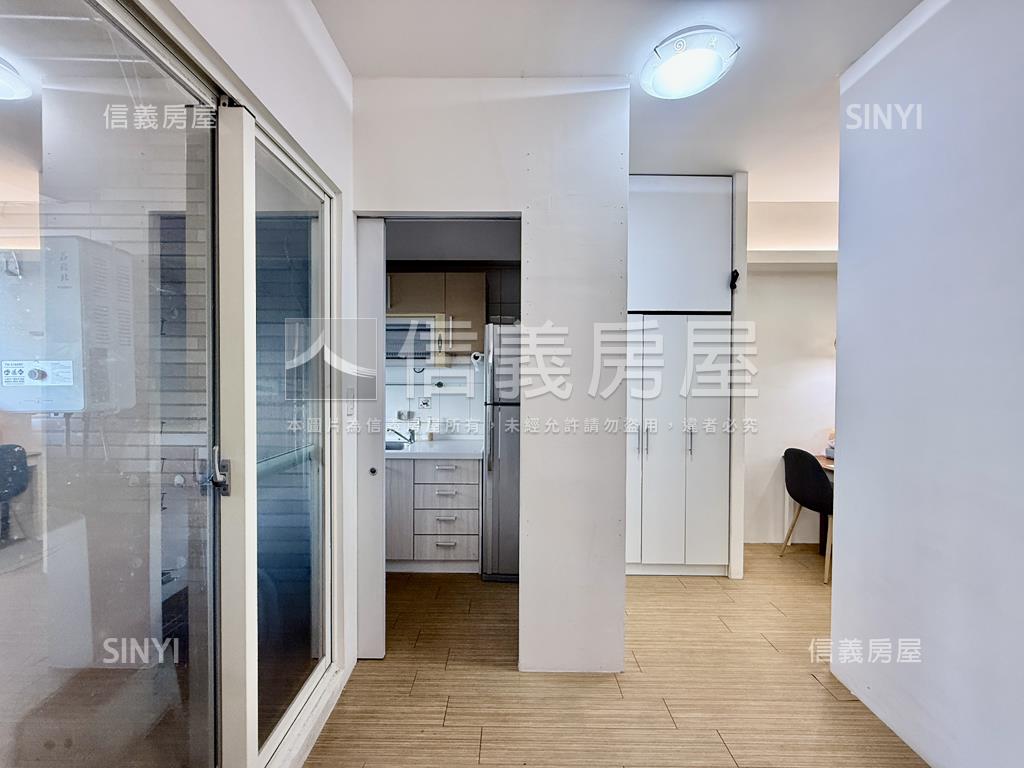 陽光巴里島樹海２房平車房屋室內格局與周邊環境