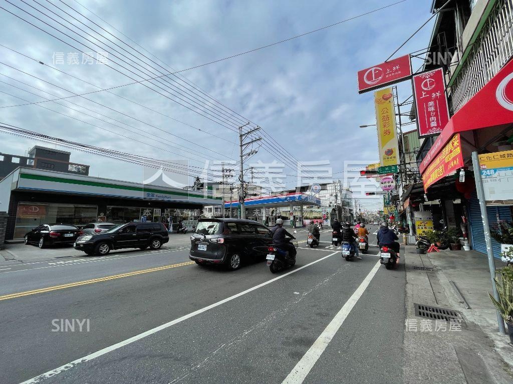 全新６套房電梯別墅Ａ２房屋室內格局與周邊環境