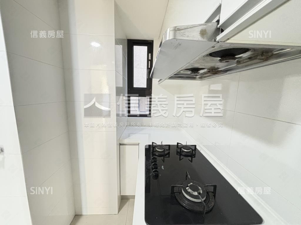 捷運芝山站．樹景三房車房屋室內格局與周邊環境