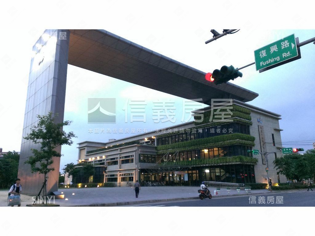 中壢普義路大四房車位房屋室內格局與周邊環境