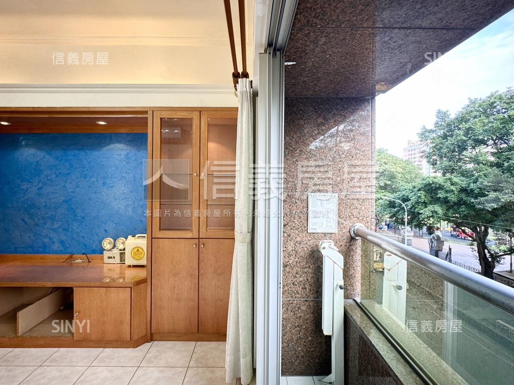 公園樹海三房平面車位房屋室內格局與周邊環境