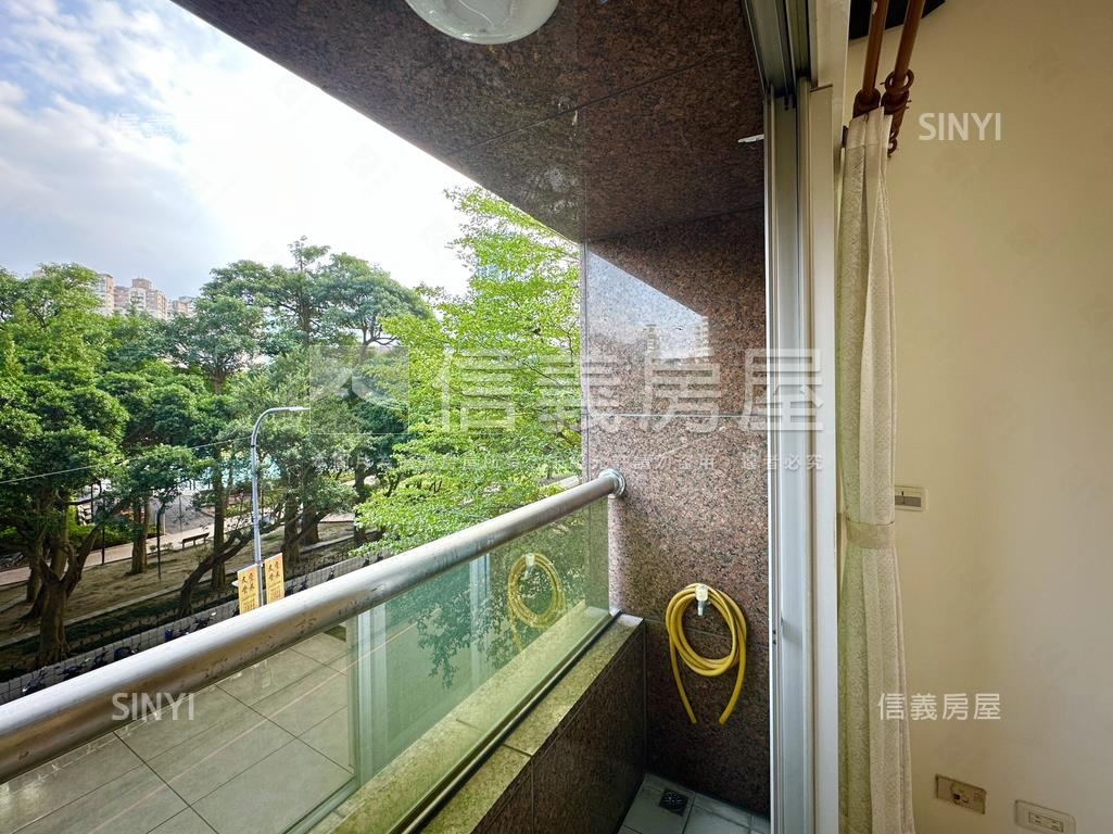 公園樹海三房平面車位房屋室內格局與周邊環境