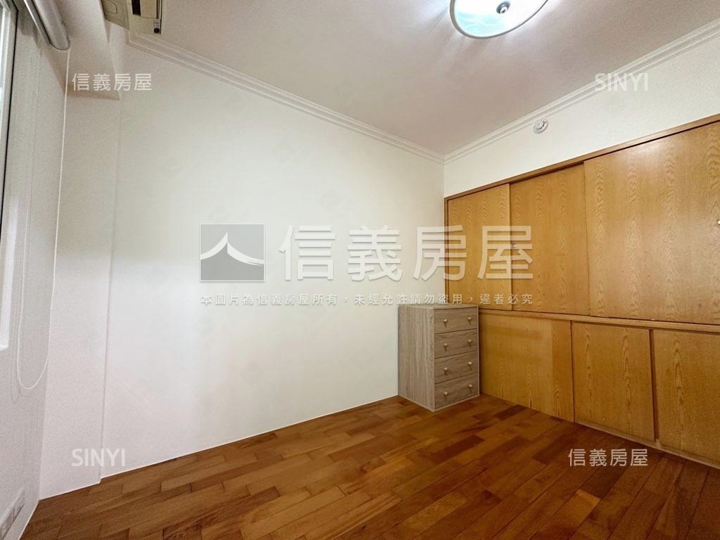 榮華富貴美裝潢一樓房屋室內格局與周邊環境