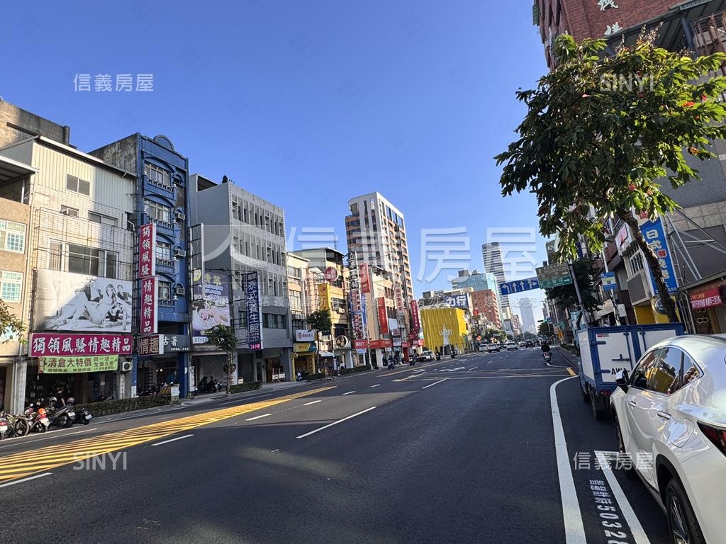 白金漢宮臻品房屋室內格局與周邊環境