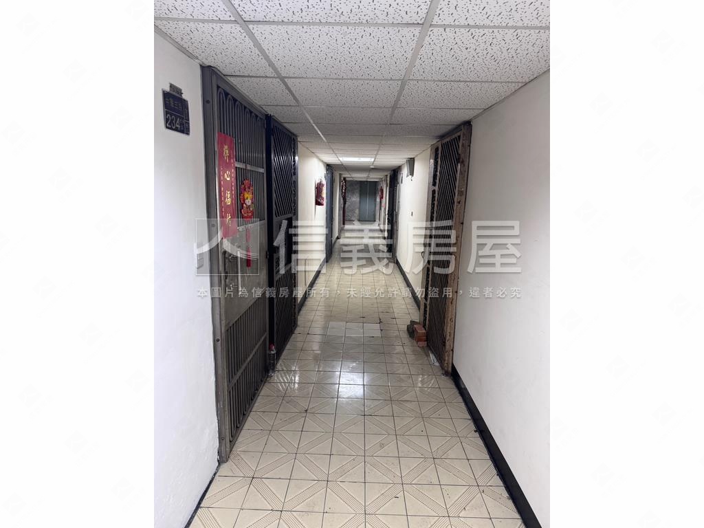 白金漢宮臻品房屋室內格局與周邊環境