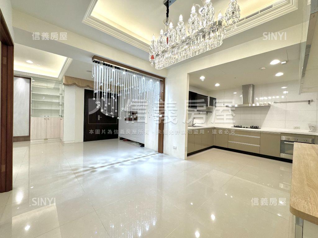 君臨天廈！七期視野雙平車房屋室內格局與周邊環境