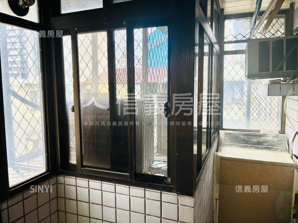 靜心．雙併電梯華廈房屋室內格局與周邊環境