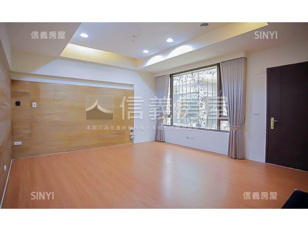 專任１１期震後大面寬別墅房屋室內格局與周邊環境