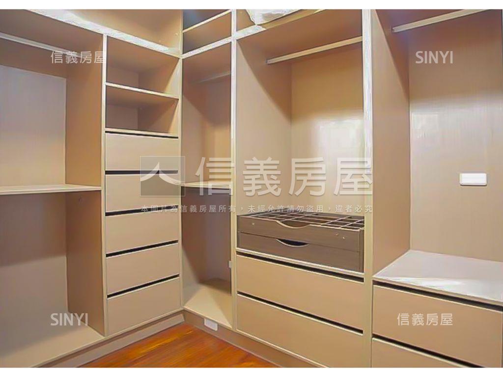 專任１１期震後大面寬別墅房屋室內格局與周邊環境