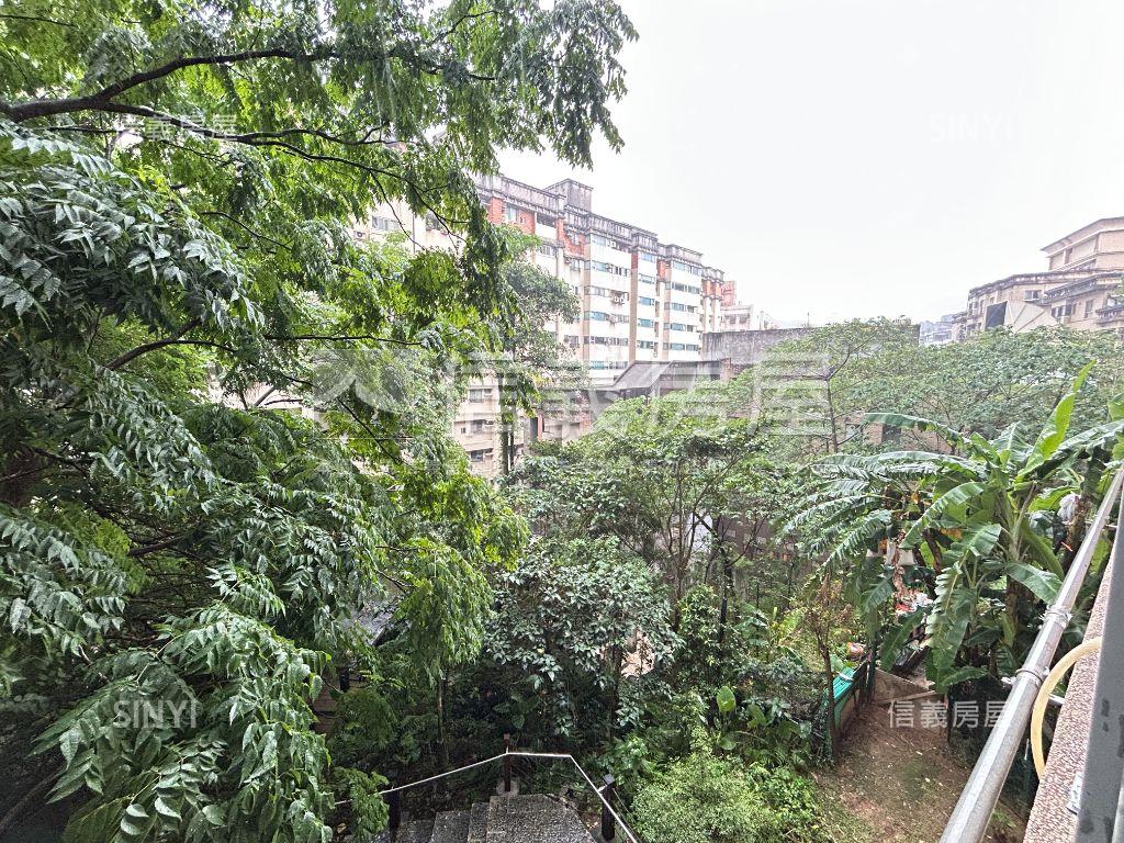 ２１公園宅●美妝房屋室內格局與周邊環境