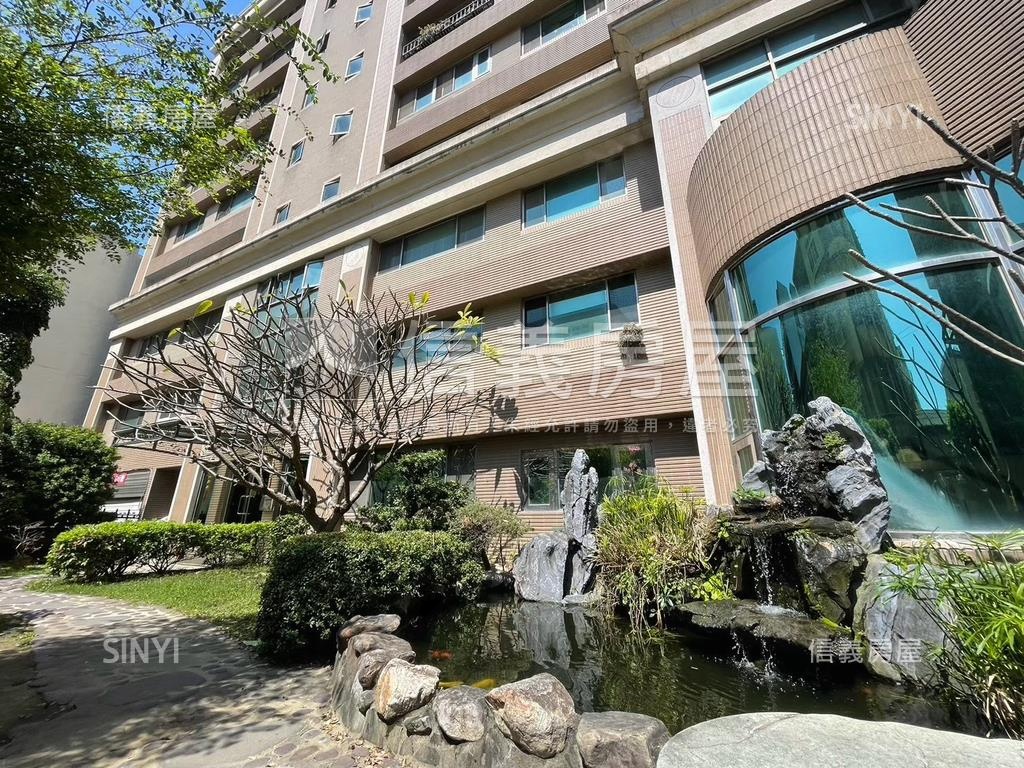 華揚天下四房車位房屋室內格局與周邊環境