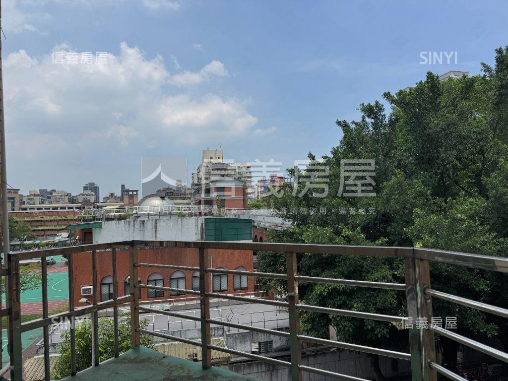 龍門實小旁土地持份大公寓房屋室內格局與周邊環境