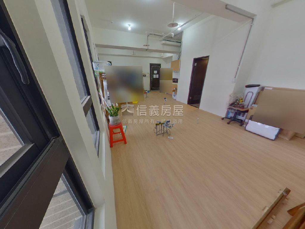 天際ＳＫＹ高樓河景＋車位房屋室內格局與周邊環境