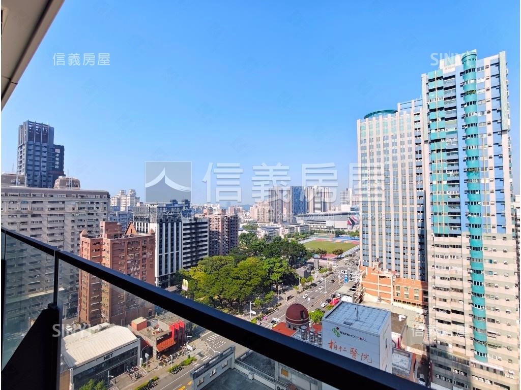 博愛香榭高樓２房車位房屋室內格局與周邊環境