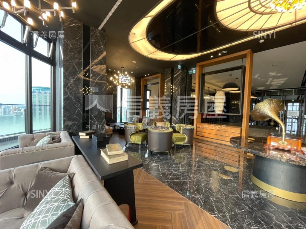 博愛香榭高樓２房車位房屋室內格局與周邊環境