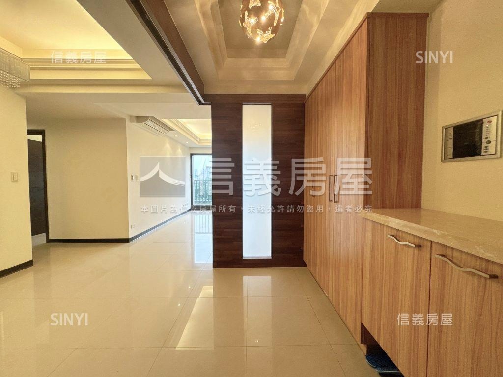 未來家稀有邊間裝潢三房房屋室內格局與周邊環境